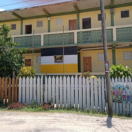 Pal'S On The Beach - Dangriga, Belize Exteriér fotografie