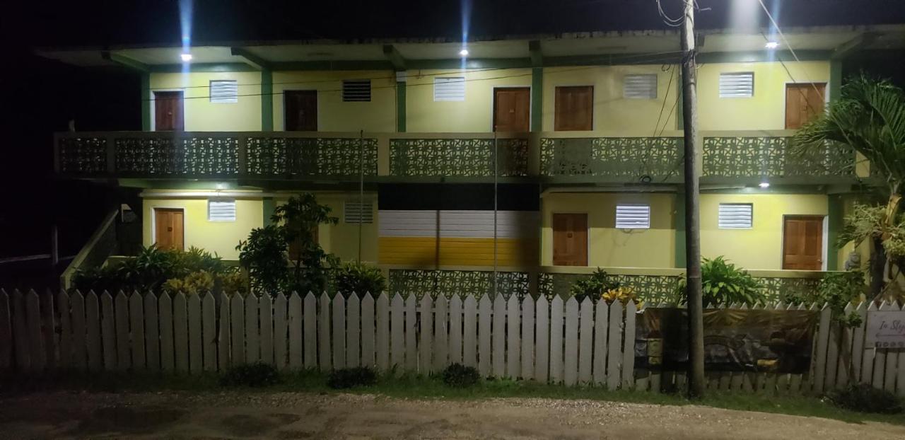 Pal'S On The Beach - Dangriga, Belize Exteriér fotografie