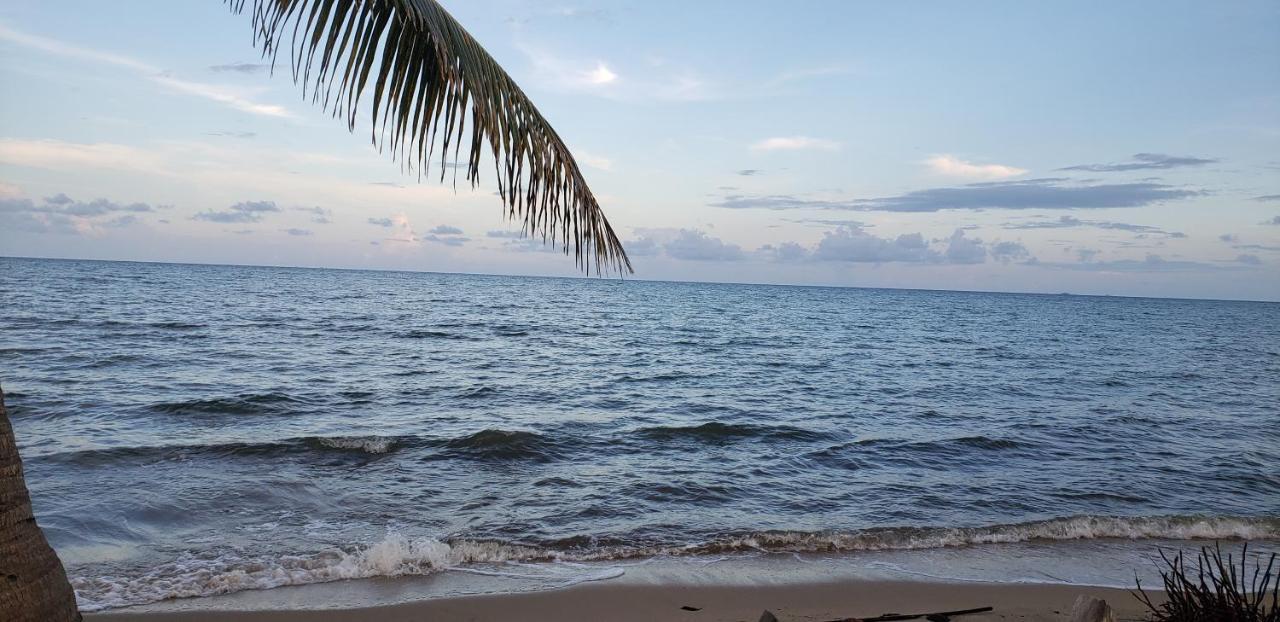 Pal'S On The Beach - Dangriga, Belize Exteriér fotografie