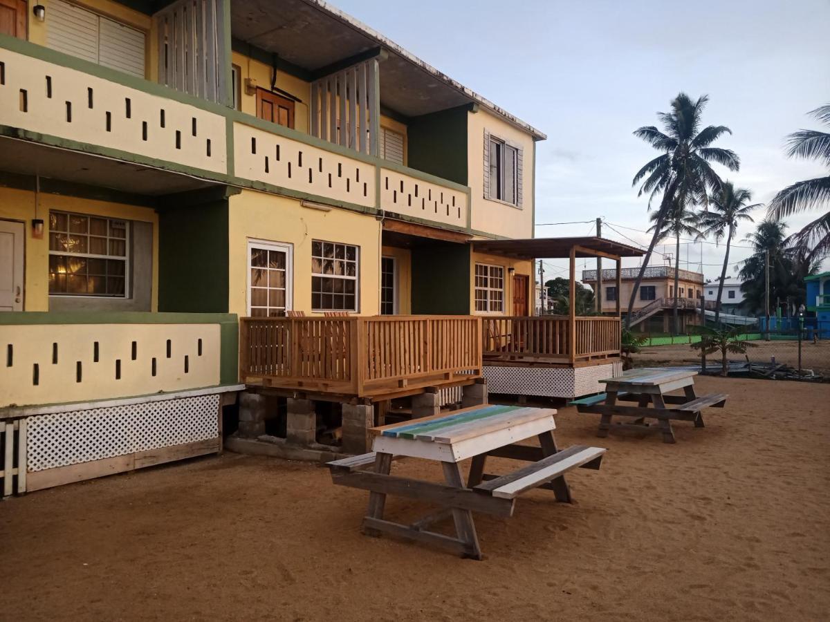 Pal'S On The Beach - Dangriga, Belize Exteriér fotografie