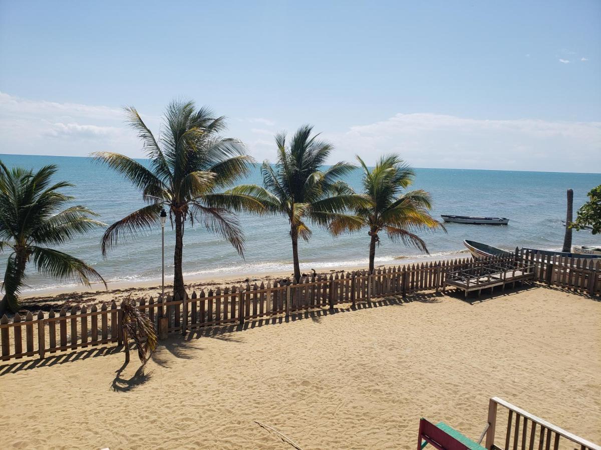 Pal'S On The Beach - Dangriga, Belize Exteriér fotografie