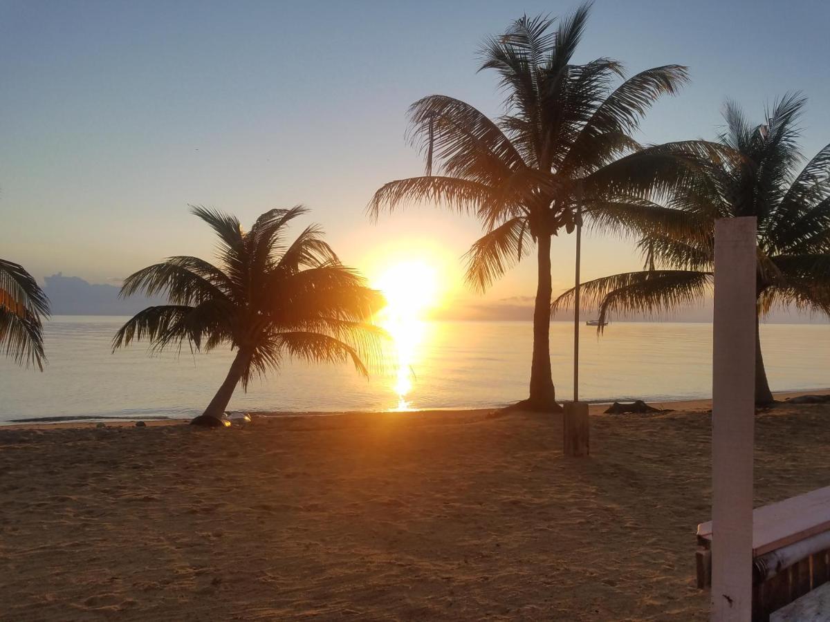 Pal'S On The Beach - Dangriga, Belize Exteriér fotografie
